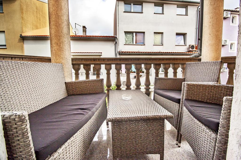 Apartment Vukadin Πούλα Εξωτερικό φωτογραφία